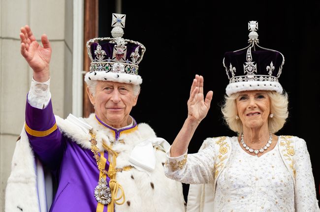 Raja Charles III dan Ratu Camilla Berencana Kunjungi Paus Fransiskus Bulan Depan