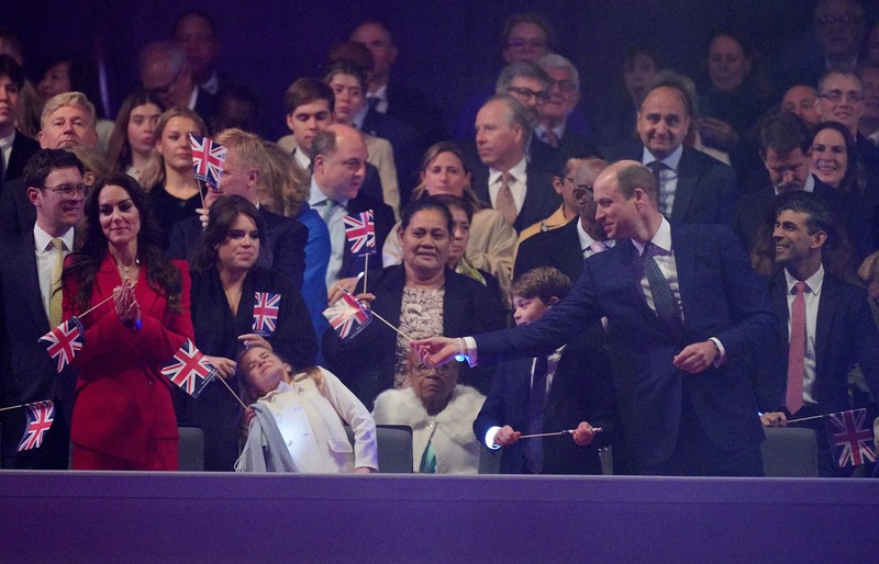 Penyanyi Katty Perry saat tampil memeriahkan konser Penobatan di halaman Kastil Windsor, Berkshire, Inggris, Minggu (7/5/2023) waktu setempat. Penyanyi Katty Perry saat tampil memeriahkan konser Penobatan di halaman Kastil Windsor, Berkshire, Inggris, Minggu (7/5/2023) waktu setempat. (Yui Mok/Pool via REUTERS)