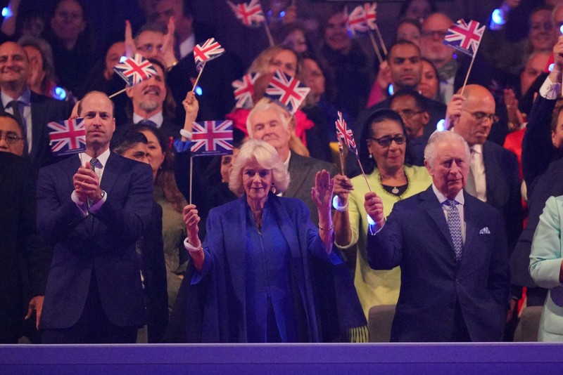 Penyanyi Katty Perry saat tampil memeriahkan konser Penobatan di halaman Kastil Windsor, Berkshire, Inggris, Minggu (7/5/2023) waktu setempat. Penyanyi Katty Perry saat tampil memeriahkan konser Penobatan di halaman Kastil Windsor, Berkshire, Inggris, Minggu (7/5/2023) waktu setempat. (Yui Mok/Pool via REUTERS)