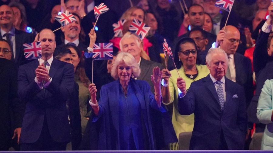 Penyanyi Katty Perry saat tampil memeriahkan konser Penobatan di halaman Kastil Windsor, Berkshire, Inggris, Minggu (7/5/2023) waktu setempat. (Yui Mok/Pool via REUTERS)