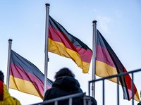 Jerman Kacau Balau, Krisis Ekonomi Menggila-Pemerintahan Kolaps