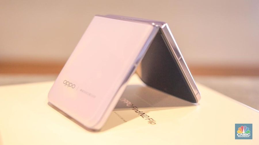 OPPO Find N2 Flip. (CNBC Indonesia/Faisal Rahman)