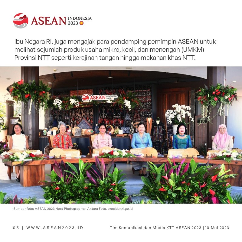 Ibu Iriana Joko Widodo melakukan pertemuan dengan para pendamping pemimpin ASEAN di Puncak Waringin, Kabupaten Manggarai Barat, Provinsi Nusa Tenggara Timur (NTT), pada Rabu (10/05/2023) pagi. Ibu Iriana Joko Widodo melakukan pertemuan dengan para pendamping pemimpin ASEAN di Puncak Waringin, Kabupaten Manggarai Barat, Provinsi Nusa Tenggara Timur (NTT), pada Rabu (10/05/2023) pagi. (Dok. Setkab)