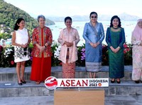 Mengintip Gaya Para Ibu Negara di KTT ASEAN 2023