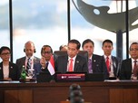 Potret Manis Pemimpin ASEAN di Bajo, Jokowi-Anwar Ibrahim