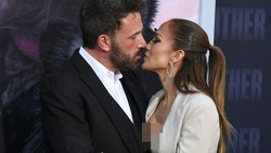 Jennifer Lopez dan Ben Affleck Kepergok Ciuman di Tengah Gugatan Cerai