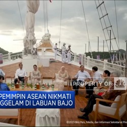 Jokowi Ajak Pemimpin ASEAN Nikmati 'Sunset' di Labuan Bajo