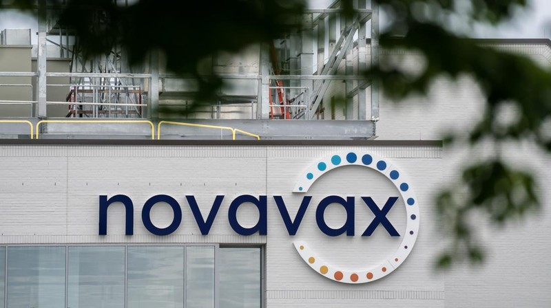 Suasana luar kantor pusat vaksin Covid-19 Novavax di Gaithersburg, Maryland, Amerika Serikat, Selasa (9/5/2023). (Nathan Howard/Bloomberg via Getty Images)