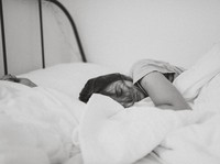 Jangan Dilakukan! 7 Bahaya Tidur Setelah Sahur Bagi Kesehatan