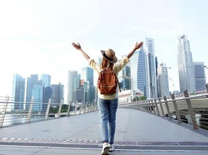 12 Perlengkapan Traveling Wajib Bawa, Ada Hand Sanitizer