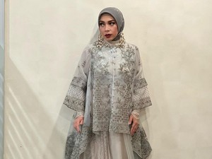 Melly Goeslaw Janji Dampingi Keponakannya Wisuda Gantikan Adiknya yang Wafat