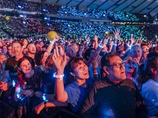 Coldplay Tambah Jadwal Konser di Australia, Indonesia Gimana?