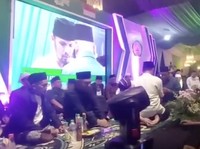 Heboh Ustaz Hanan Attaki Syahadat saat Baiat,PBNUBuka Suara