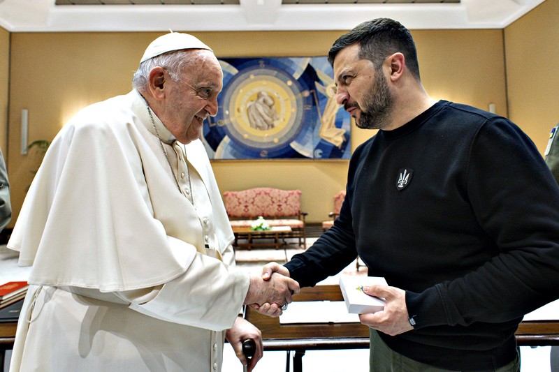 VATICAN CITY, VATICAN - MAY 13:  (EDITOR NOTE: STRICTLY EDITORIAL USE ONLY - NO MERCHANDISING) Pope Francis meets with Ukrainian President Volodymyr Zelensky  at the Studio of Paul VI Hall on May 13, 2023 in Vatican City, Vatican. (Photo by Vatican Media Vatican Pool/Getty Images)