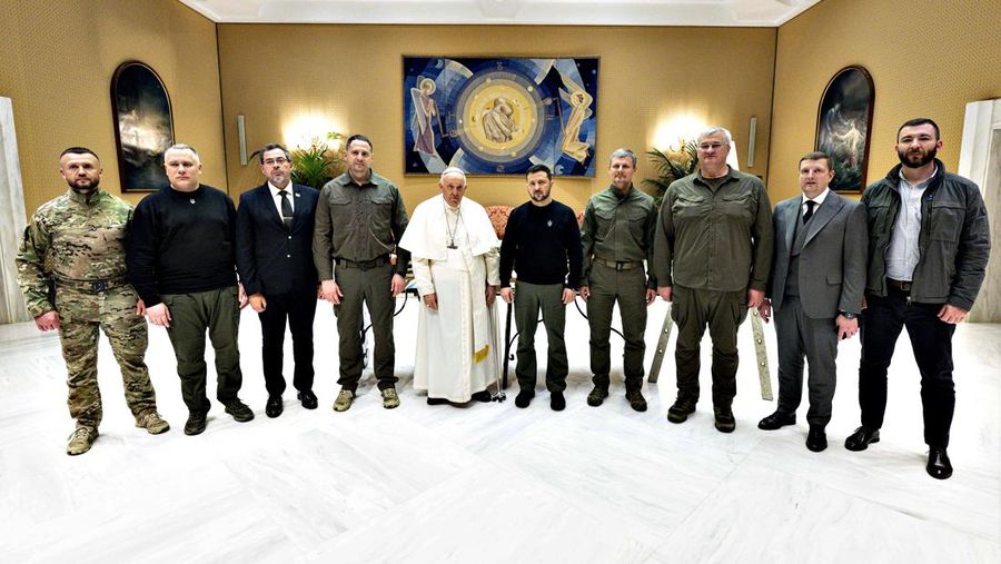 VATICAN CITY, VATICAN - MAY 13:  (EDITOR NOTE: STRICTLY EDITORIAL USE ONLY - NO MERCHANDISING) Pope Francis meets with Ukrainian President Volodymyr Zelensky  at the Studio of Paul VI Hall on May 13, 2023 in Vatican City, Vatican. (Photo by Vatican Media Vatican Pool/Getty Images)