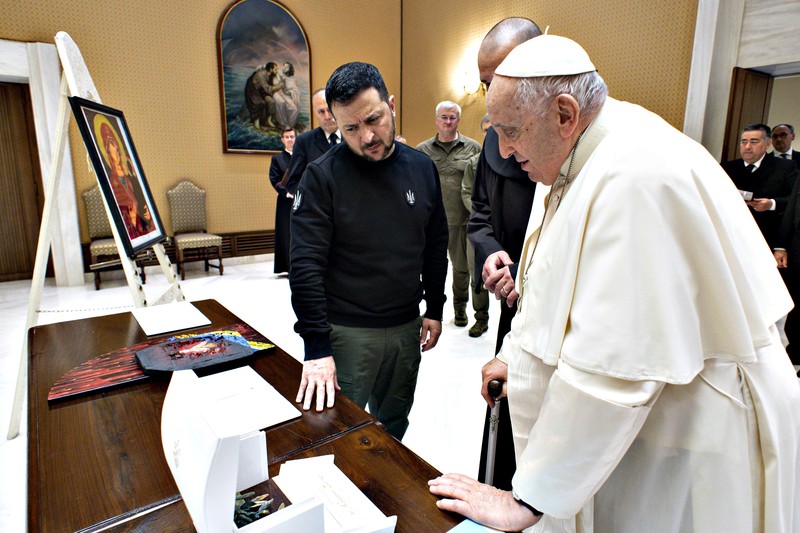 VATICAN CITY, VATICAN - MAY 13:  (EDITOR NOTE: STRICTLY EDITORIAL USE ONLY - NO MERCHANDISING) Pope Francis meets with Ukrainian President Volodymyr Zelensky  at the Studio of Paul VI Hall on May 13, 2023 in Vatican City, Vatican. (Photo by Vatican Media Vatican Pool/Getty Images)