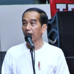 Soal Capres Pilihan Relawan, Jokowi: Belanda Masih Jauh!