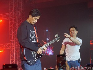 Gak Usah Malu, Lukman NOAH Juga Nyetem Gitar Pakai Semua Tentang Kita Kok!