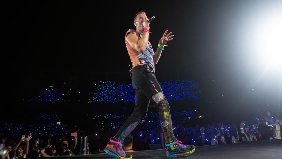 BUENOS AIRES, ARGENTINA - OCTOBER 25: Chris Martin of Coldplay performs during the first of ten shows as part of 'Music Of The Spheres World Tour' at Estadio Mas Monumental Antonio Vespucio Liberti on October 25, 2022 in Buenos Aires, Argentina. (Photo by Santiago Bluguermann/Getty Images)