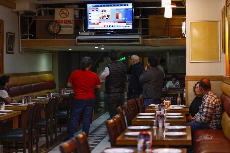 1490104811 ISTANBUL, TURKEY - MAY 14: Vote counting begins for President and 28th Term Parliamentary Elections on May 14, 2023, in Istanbul, Turkey. Turkey votes at the ballot box to elect its 13th President and 28th Term parliament, who will serve for five years. (Photo by Hakan Akgun/dia images via Getty Images)