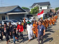 Alasan Biksu Buddha Jalan Ribuan Kilometer Jelang Hari Waisak