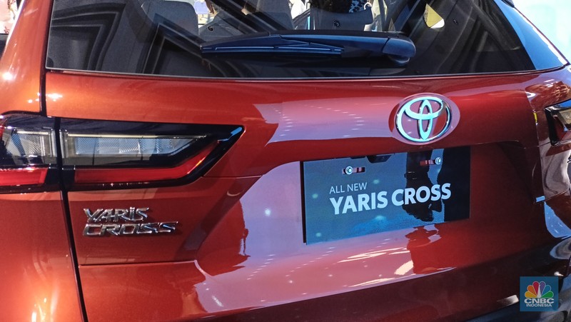 All New Yaris Cross Hybrid. Mobil ini masuk ke dalam segmen B Sport Utility Vehicle (SUV). Namun, pabrikan belum mau mengumumkan berapa harga resmi kendaraan ini. (CNBC Indonesia/Ferry Sandi)