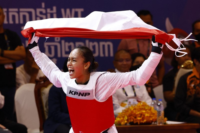 Chroy Changvar Convention Center Hall F, Phnom Penh, Kamboja - 15 Mei 2023 Tamesti Megawati dari Indonesia bereaksi selama putaran final. Chroy Changvar Convention Center Hall F, Phnom Penh, Kamboja - 15 Mei 2023 Tamesti Megawati dari Indonesia bereaksi selama putaran final. (REUTERS/Kim Kyung-Hoon)