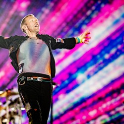 Jadi Anggota Band Terkaya, Segini Harta Chris Martin Coldplay