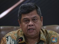Kepala BPKP Muhammad Yusuf Ateh dalam konferensi pers kerugian perkara BTS di gedung Kejaksaan Agung, Jakarta, Senin (15/5/2023).  (CNBC Indonesia/Tri Susilo)