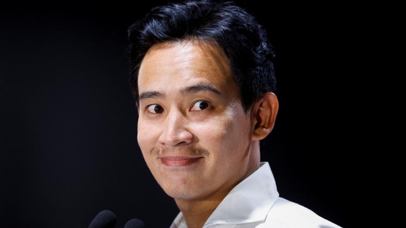 Move Forward Party leader and prime ministerial candidate, Pita Limjaroenrat, speaks to the media on the day of the general election in Bangkok, Thailand, May 14, 2023. REUTERS/Jorge Silva