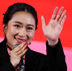 Resmi! Putri Thaksin Shinawatra Jadi PM Thailand, Usianya 37 Tahun