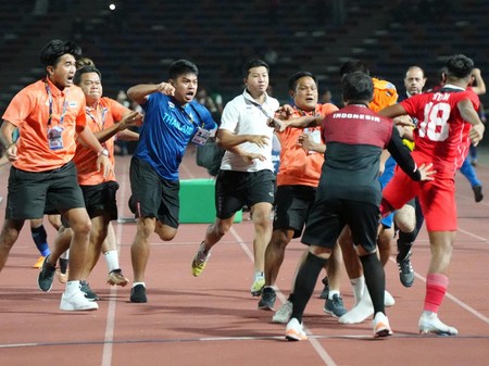 Panas! Final Sepak Bola RI vs Thailand Diwarnai Keributan