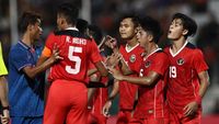 Sempat Panas, Timnas Indonesia Akhirnya Libas Thailand 5-2 - Foto 2