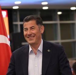 Resmi, 'Kingmaker' Pemilu Presiden Turki Dukung Erdogan