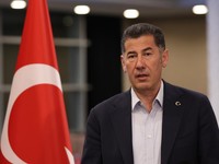 Nasib Erdogan dalam Pemilu Turki di 'Tangan' Sinan Ogan
