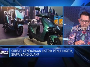 Video: Kebanyakan Syarat, Penjualan Motor Listrik Turun?