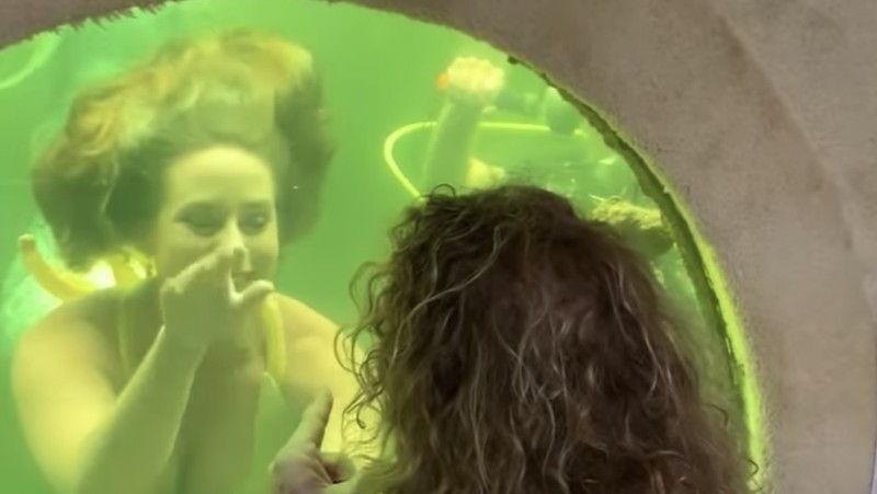 Joseph Dituri seorang pria di Florida mencetak rekor untuk tempat tinggal bawah air. (Tangkapan Layar Instagram @drdeepsea)