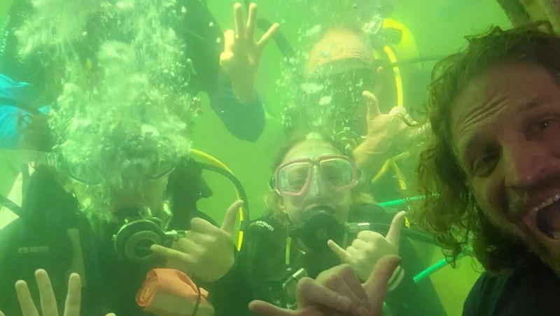 Joseph Dituri seorang pria di Florida mencetak rekor untuk tempat tinggal bawah air. (Tangkapan Layar Instagram @drdeepsea)