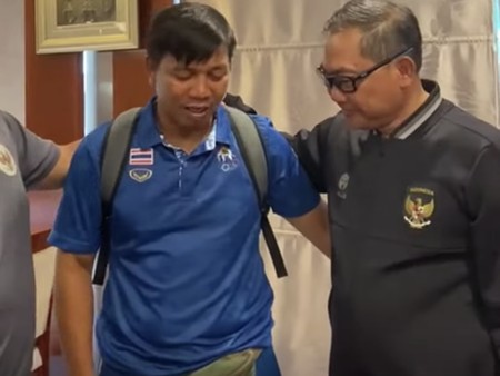 Sambil Nangis, Ofisial Thailand Minta Maaf Pukul Manajer RI