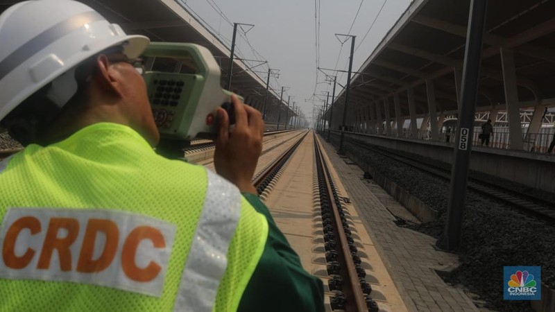 Penampakan Stasiun Kereta Cepat Karawang yang dibangun KCIC. (CNBC Indonesia/Faisal Rahman)