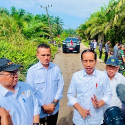 Ekonomi Bocor! Bangun Infrastruktur Tapi Biaya Logistik Mahal