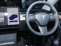 Tesla Mau Jadi Android Buat Mobil Listrik, Tersedia Gratis