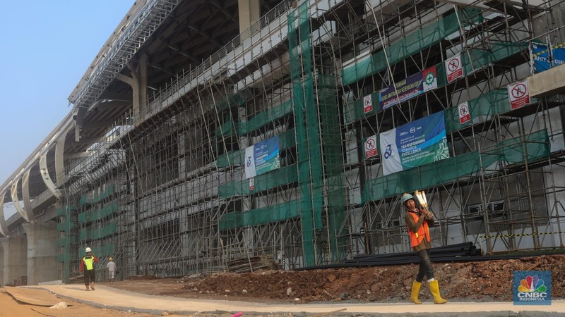 Stasiun KA Cepat Halim. (CNBC Indonesia/Faisal Rahman) Stasiun KA Cepat Halim. (CNBC Indonesia/Faisal Rahman)
