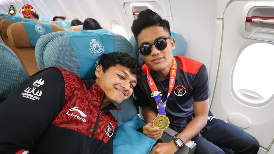 Tim U-22 Indonesia telah tiba di Bandar Udara Internasional Phnom Penh dan bersiap untuk kembali ke tanah air membawa medali emas. (Dok. Twitter @PSSI)