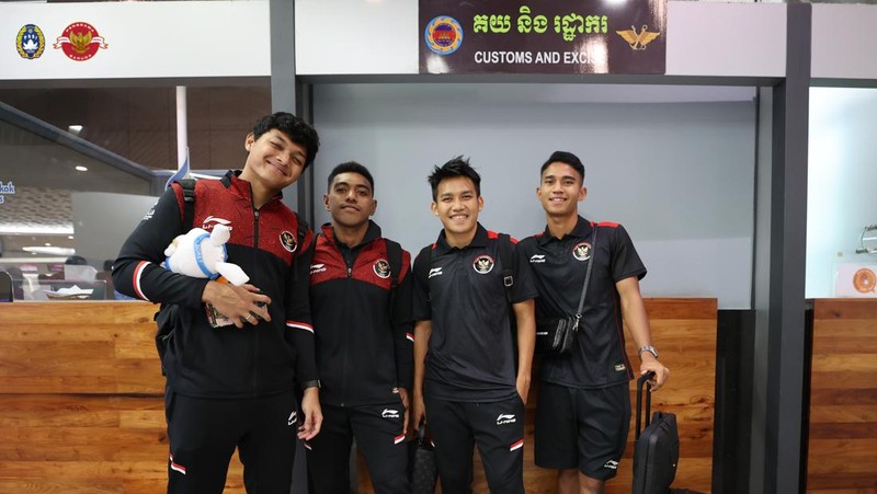 Tim U-22 Indonesia telah tiba di Bandar Udara Internasional Phnom Penh dan bersiap untuk kembali ke tanah air membawa medali emas. (Dok. Twitter @PSSI)