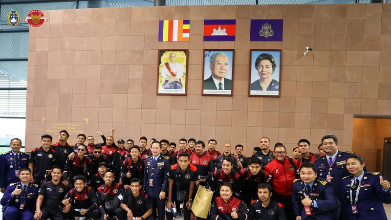 Tim U-22 Indonesia telah tiba di Bandar Udara Internasional Phnom Penh dan bersiap untuk kembali ke tanah air membawa medali emas. (Dok. Twitter @PSSI)
