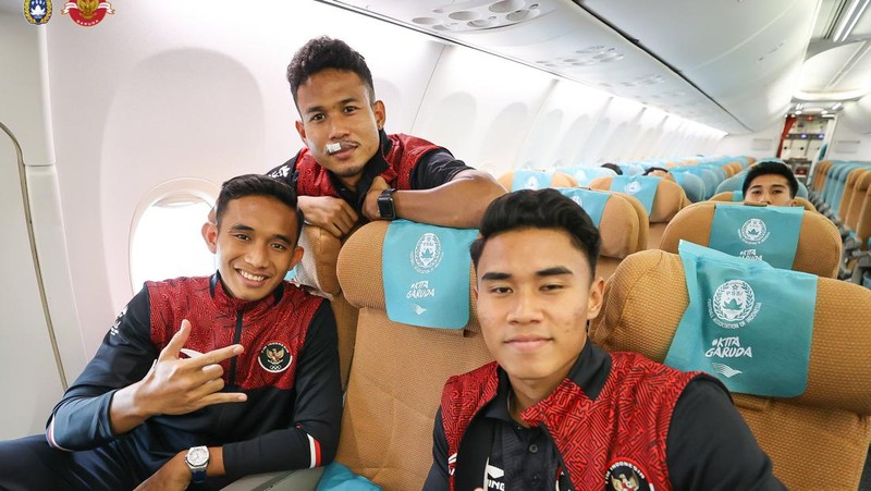 Tim U-22 Indonesia telah tiba di Bandar Udara Internasional Phnom Penh dan bersiap untuk kembali ke tanah air membawa medali emas. (Dok. Twitter @PSSI)