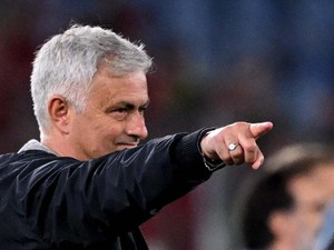AS Roma dan Jose Mourinho Resmi Bercerai