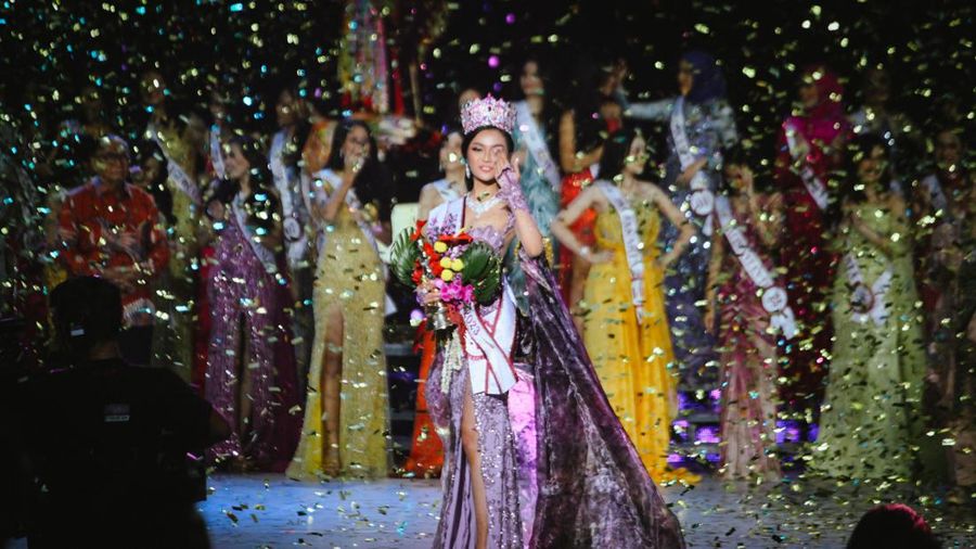 Farhana Nariswari Wisandana dari Jawa Barat terpilih menjadi Puteri Indonesia 2023 dalam malam pemilihan di JCC, Jakarta, Jumat (19/5/2023). (Dok. Detikcom/Andhika Prasetia)