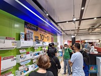 Transmart Full Day Sale Diskon AC Rp3 Jutaan, Diserbu Pembeli
